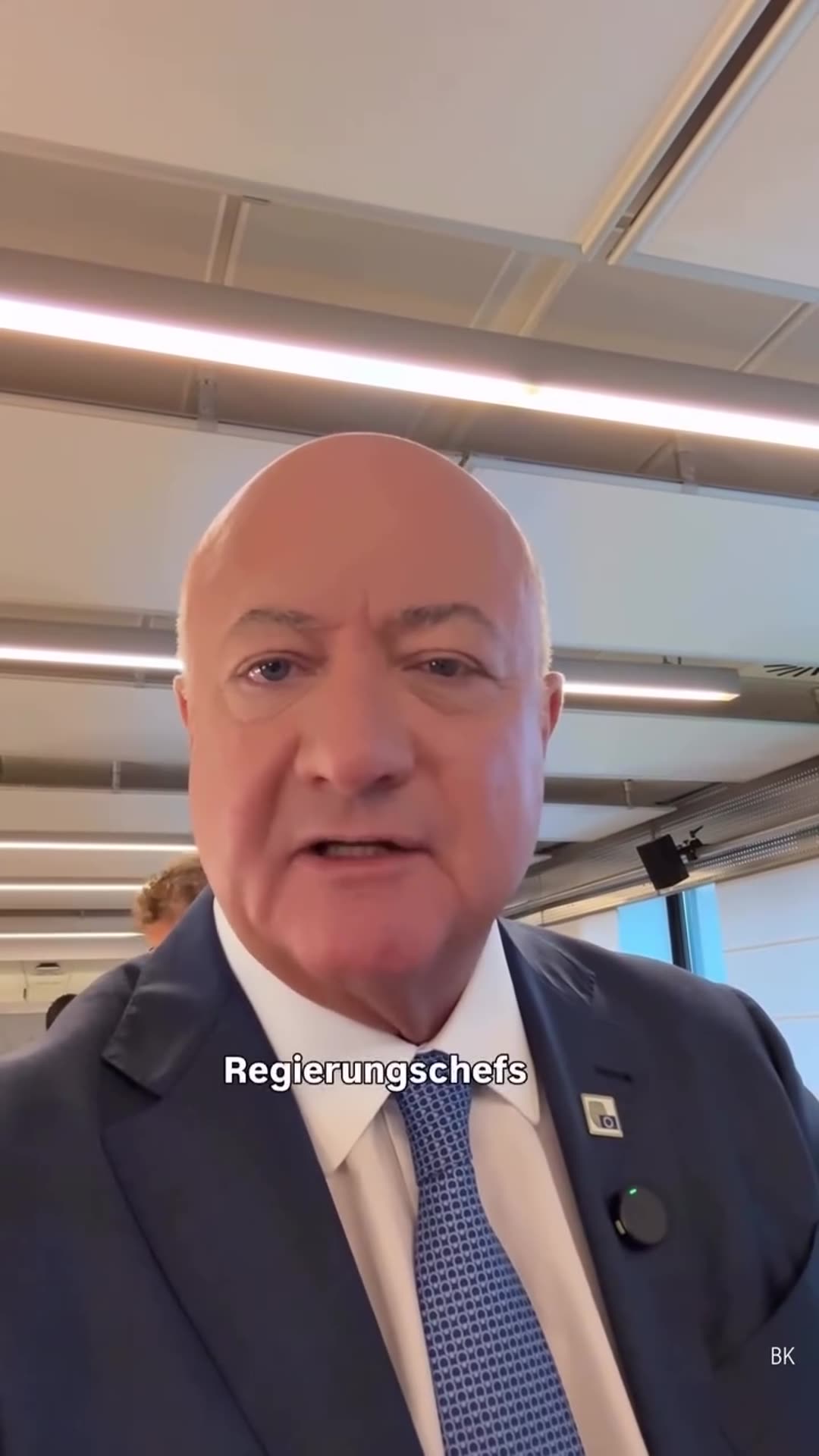 A story reshares Christian Stocker's selfie video on the second day of the EU Council summit. He says he is meeting the heads of government of like-minded states on migration, that Europe must be master in its own house, and that the Council talks will then cover migration, Ukraine ahead of its fif…