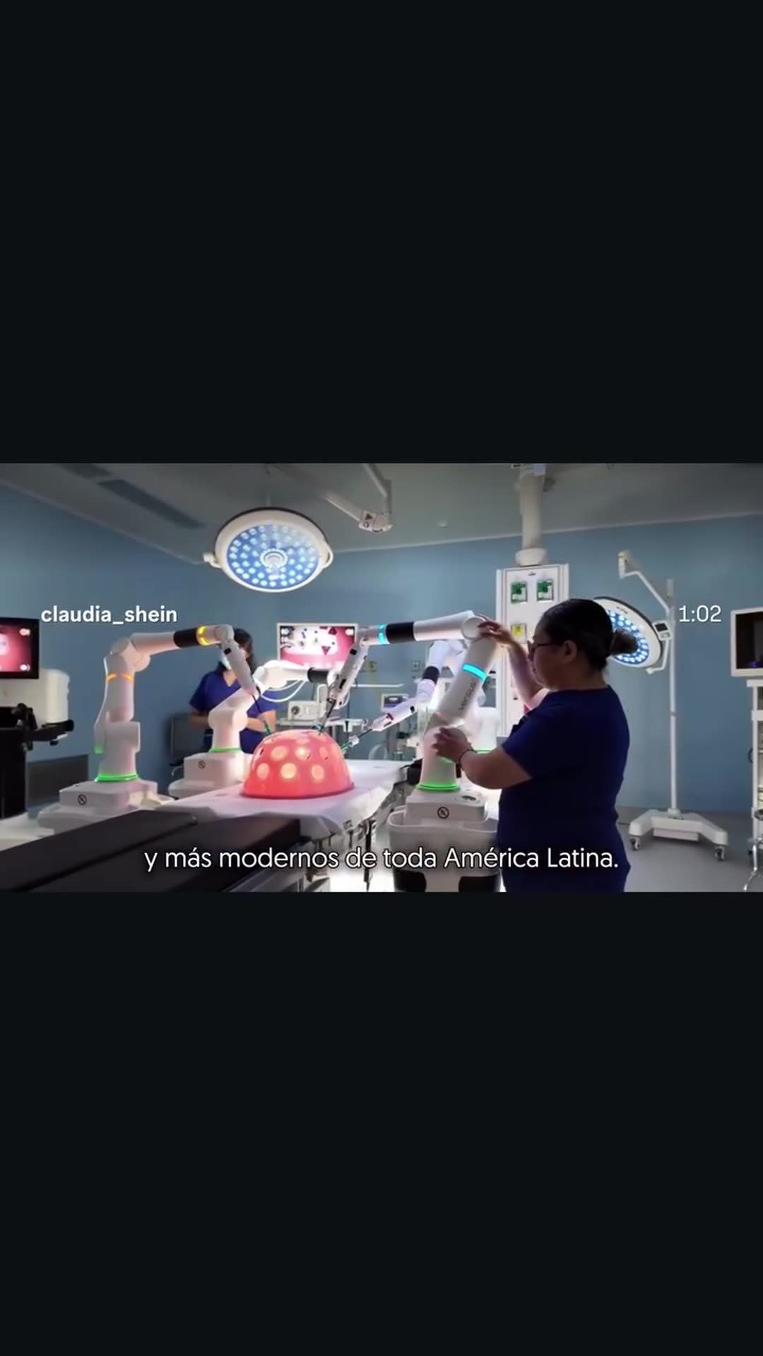 A story reshares Claudia Sheinbaum's reel from a supervision tour of IMSS-Bienestar hospitals in Mérida, Yucatán, in which she says that services are free and that three hospitals have joined the system, with five more to join on 1 January 2027.