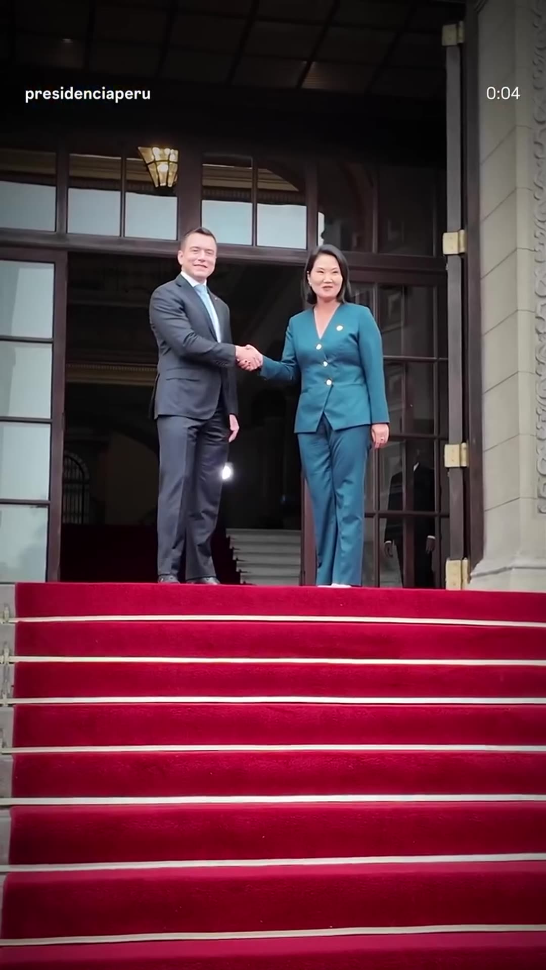 A story reshares the Peruvian Presidency's reel of President Keiko Fujimori welcoming Ecuador's President Daniel Noboa at the Palacio de Gobierno for the Presidential Meeting and 17th Peru-Ecuador Binational Cabinet.