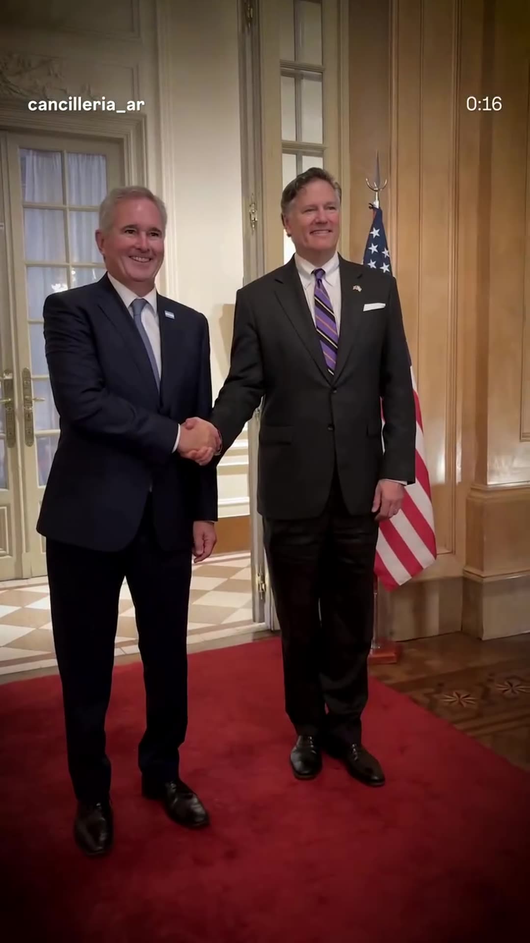 A story reshares a Cancillería Argentina reel showing the US Deputy Secretary of State's visit to the Palacio San Martín in Buenos Aires, with an arrival, a viewing of San Martín memorabilia, a handshake, a working meeting and a press statement.