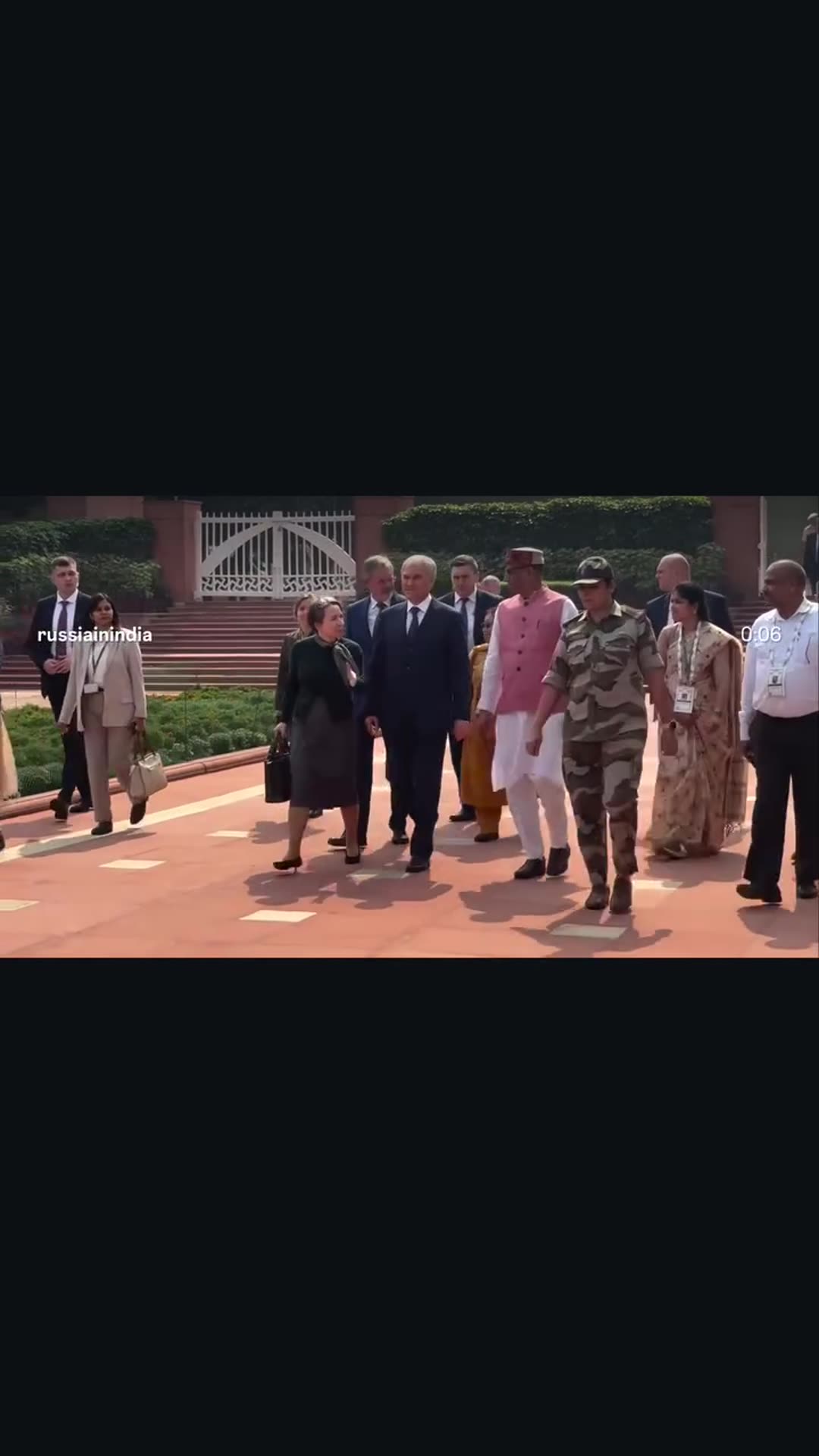 A story reshares the Russian Embassy in India reel of the State Duma chairman and his delegation walking through the Raj Ghat Memorial Complex in New Delhi to pay tribute to Mahatma Gandhi.